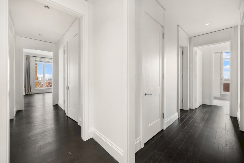 wide photo