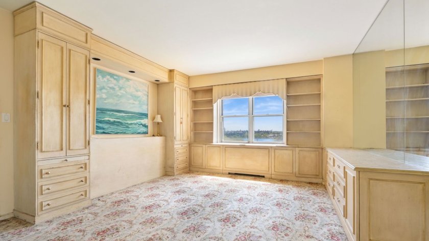 wide photo