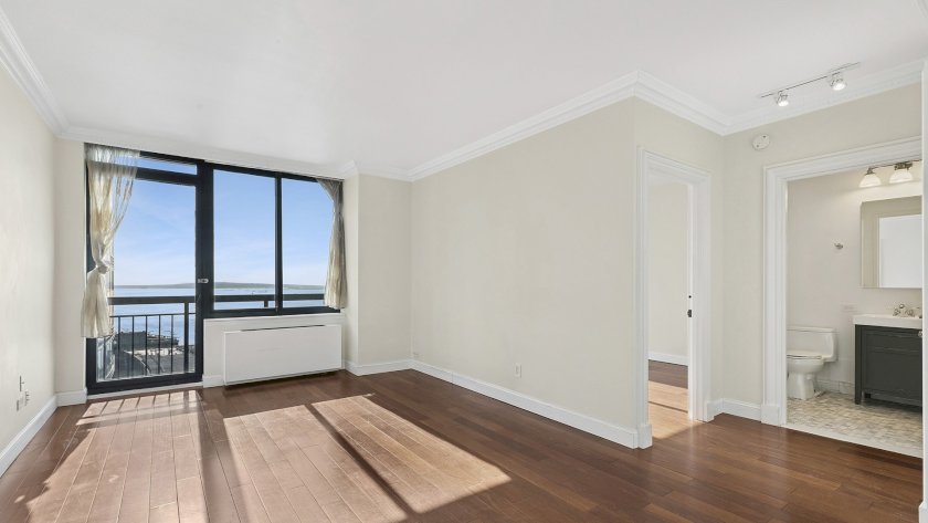 wide photo