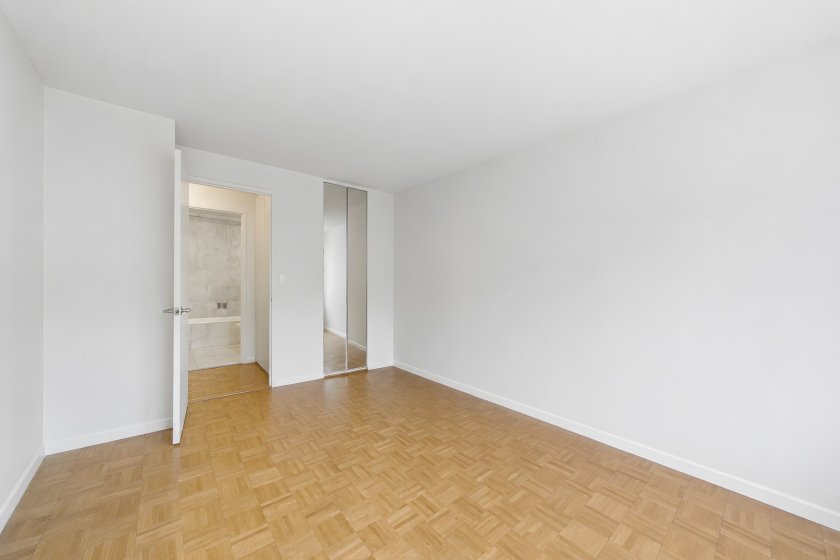 wide photo