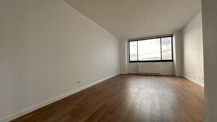 wide photo