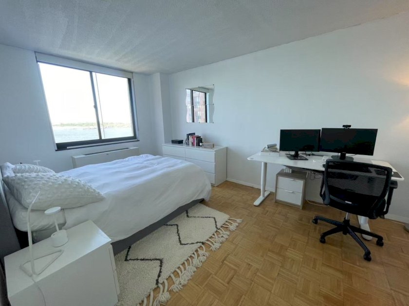 wide photo