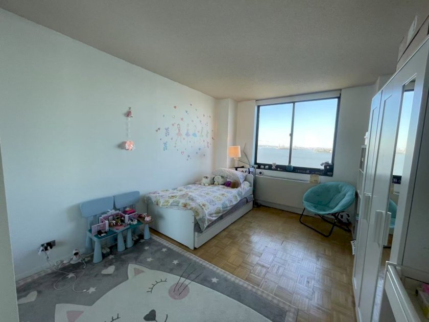 wide photo