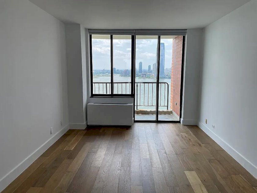 wide photo