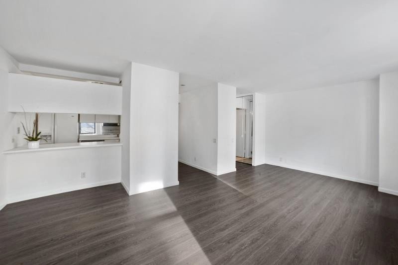 wide photo