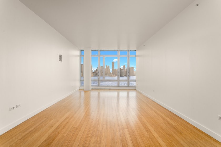 wide photo