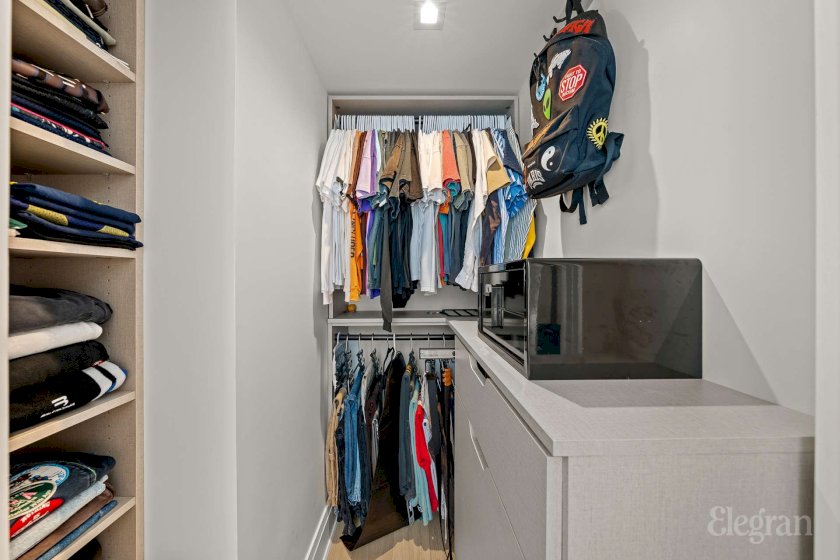 wide photo